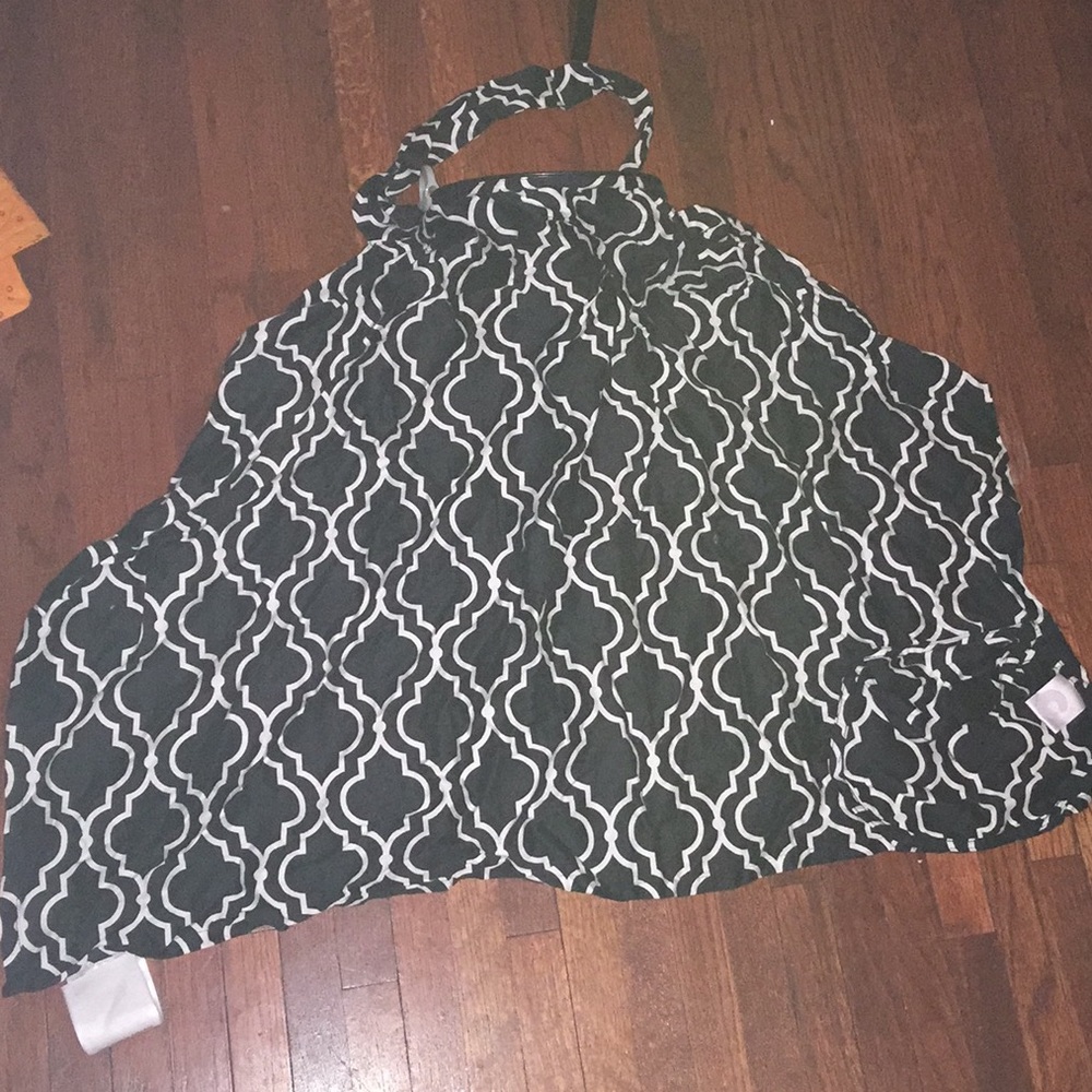 Boppy Nursing Cover